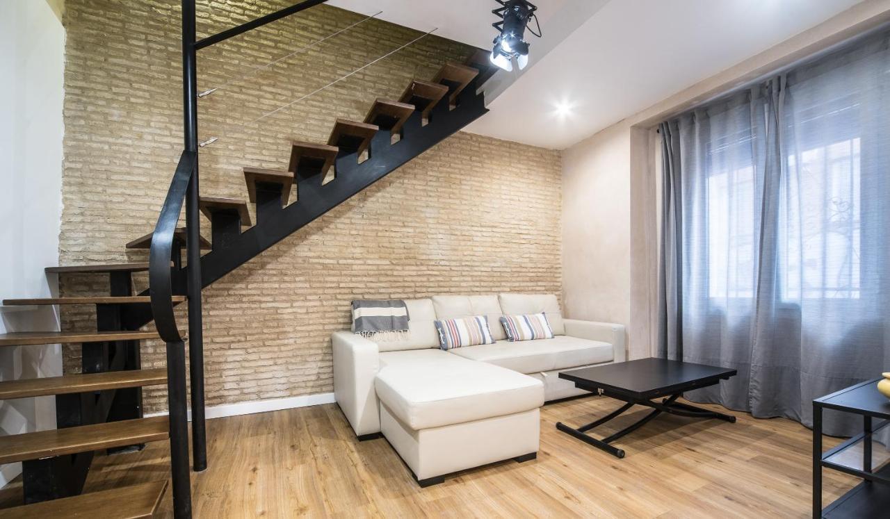 Rey De Sevilla Flats - Duplex Museo المظهر الخارجي الصورة